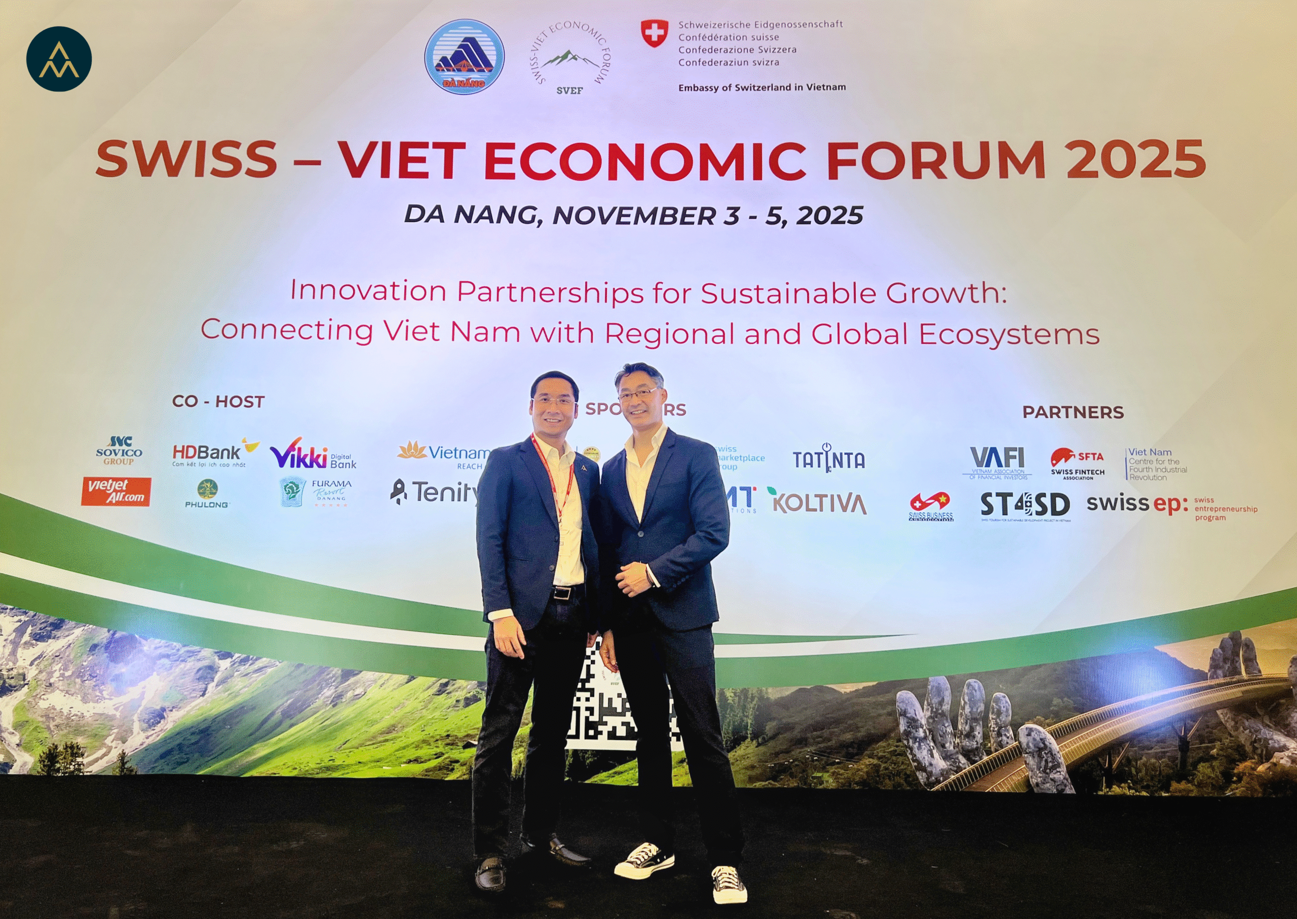 Mr. Tung Hoang (Ethan), Managing Director of Alliance Mount, with Dr. Philipp Rösler, Chairman of the Swiss–Viet Economic Forum (SVEF).